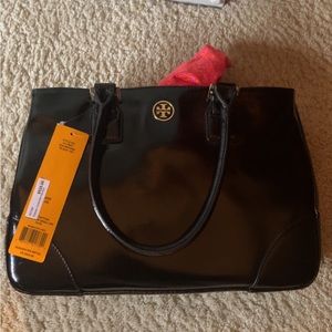 Tory Burch - Robinson Small E/W Tote BLK